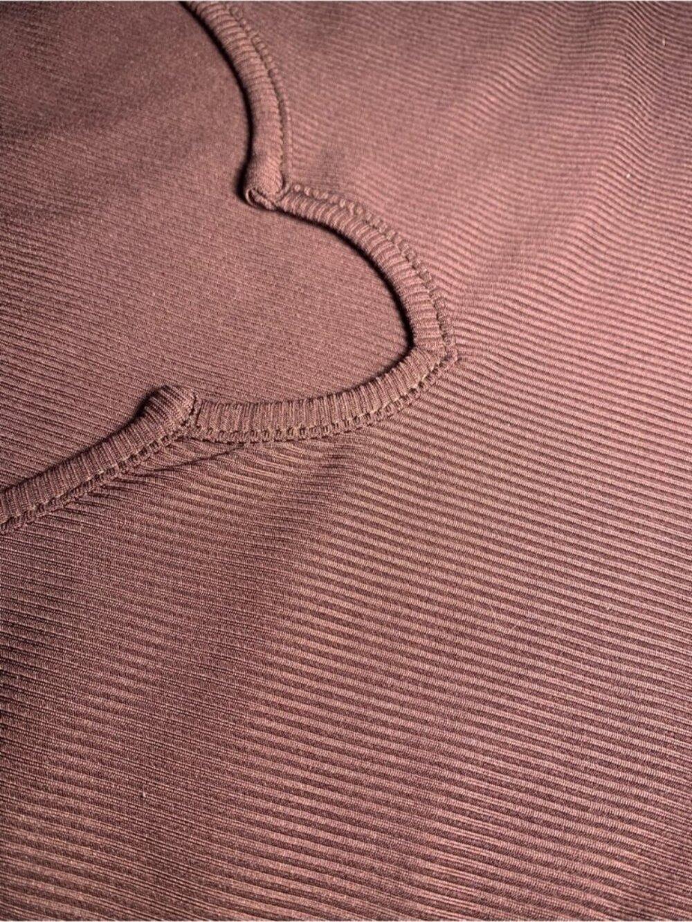 V-Neck Crop Tank - Picture 3 of 3